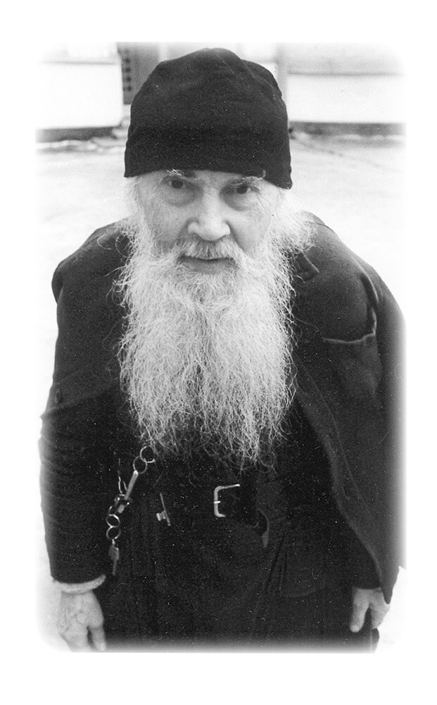 "Несвятые святые" и другие рассказы. Автор: . Издательство "Вольный Странник"