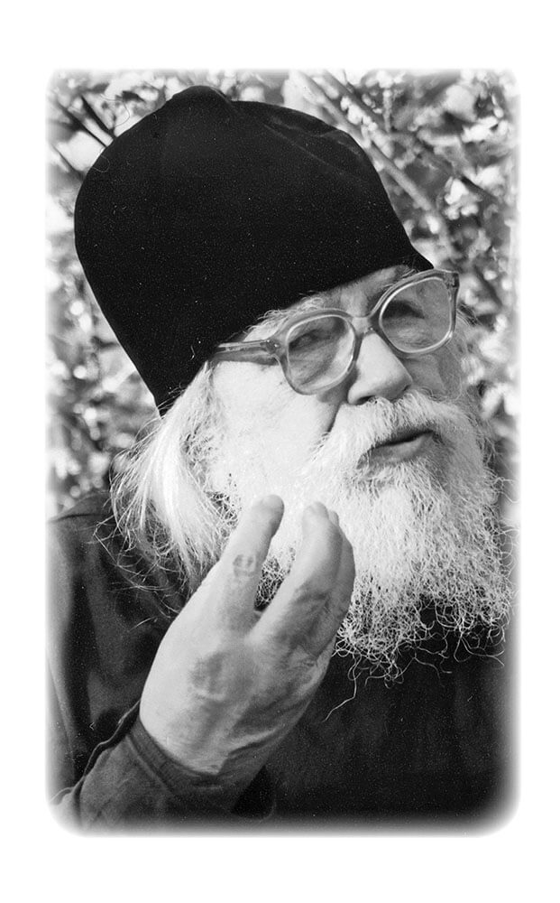 "Несвятые святые" и другие рассказы. Автор: . Издательство "Вольный Странник"